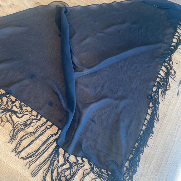 Tassel‎ Fringe Lightweight Sheer Wrap Black Women’s OS Preloved - Picture 1 of 5